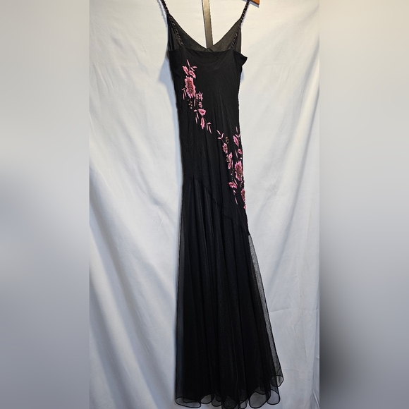 Xscape Y2k formal floral beading cascading black maxi dress - Picture 16 of 16